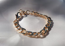 Load image into Gallery viewer, Cuban Chain Bracelet (Gold)
